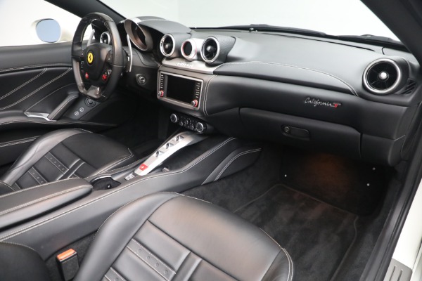 Used 2017 Ferrari California T for sale $151,900 at Bugatti of Greenwich in Greenwich CT 06830 22