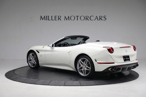 Used 2017 Ferrari California T for sale $151,900 at Bugatti of Greenwich in Greenwich CT 06830 4