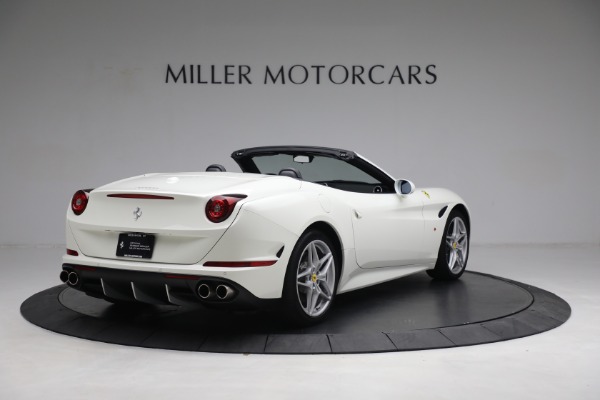 Used 2017 Ferrari California T for sale $151,900 at Bugatti of Greenwich in Greenwich CT 06830 7