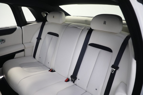 Used 2022 Rolls-Royce Ghost for sale $299,900 at Bugatti of Greenwich in Greenwich CT 06830 22