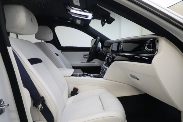 Used 2022 Rolls-Royce Ghost for sale $299,900 at Bugatti of Greenwich in Greenwich CT 06830 28