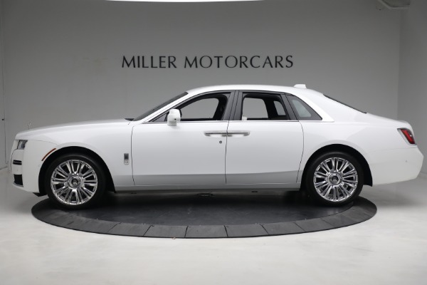 Used 2022 Rolls-Royce Ghost for sale $299,900 at Bugatti of Greenwich in Greenwich CT 06830 3