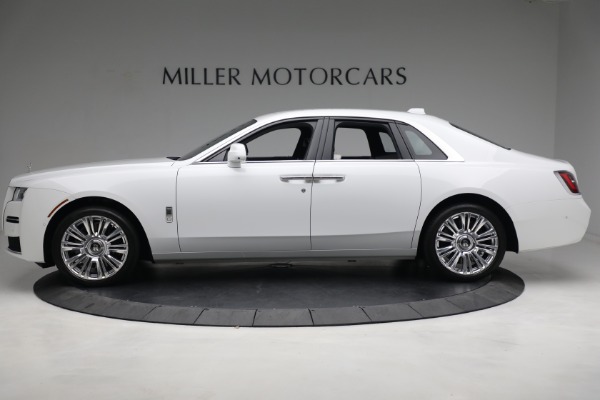 Used 2022 Rolls-Royce Ghost for sale $299,900 at Bugatti of Greenwich in Greenwich CT 06830 7