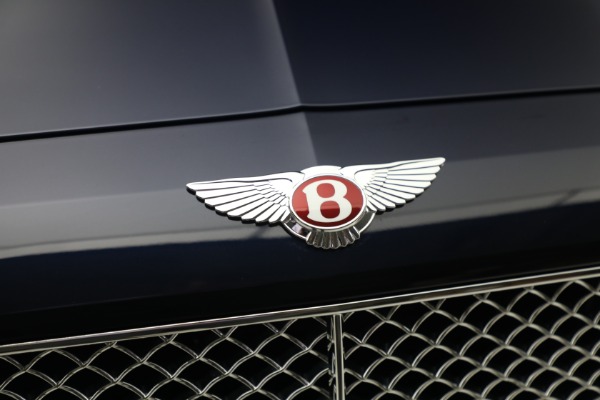 Used 2015 Bentley Flying Spur V8 for sale Sold at Bugatti of Greenwich in Greenwich CT 06830 14