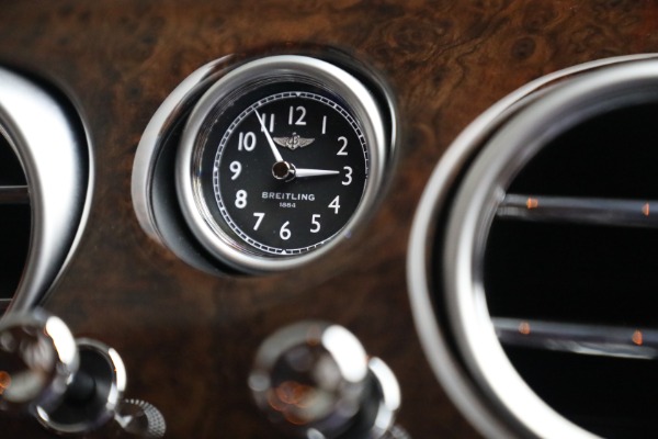 Used 2015 Bentley Flying Spur V8 for sale Sold at Bugatti of Greenwich in Greenwich CT 06830 24