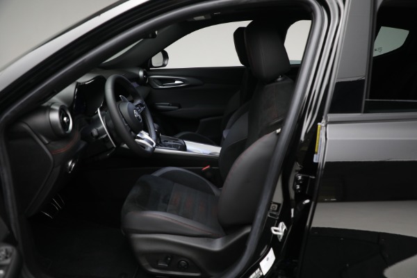 New 2024 Alfa Romeo Tonale Veloce for sale $54,790 at Bugatti of Greenwich in Greenwich CT 06830 22