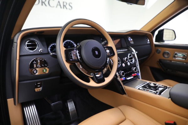New 2024 Rolls-Royce Cullinan for sale Sold at Bugatti of Greenwich in Greenwich CT 06830 15