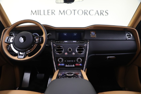 New 2024 Rolls-Royce Cullinan for sale Sold at Bugatti of Greenwich in Greenwich CT 06830 4