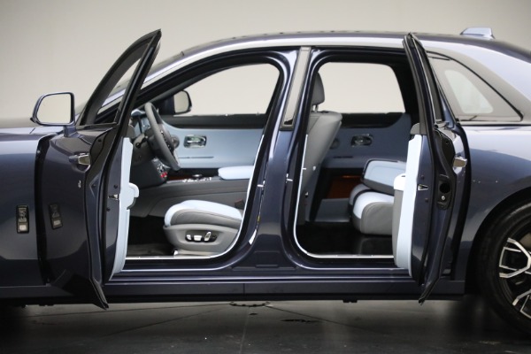New 2024 Rolls-Royce Black Badge Ghost for sale $458,375 at Bugatti of Greenwich in Greenwich CT 06830 9