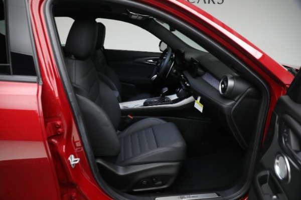 New 2024 Alfa Romeo Tonale Veloce for sale Sold at Bugatti of Greenwich in Greenwich CT 06830 21