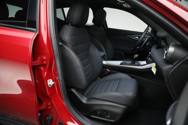 New 2024 Alfa Romeo Tonale Veloce for sale Sold at Bugatti of Greenwich in Greenwich CT 06830 23