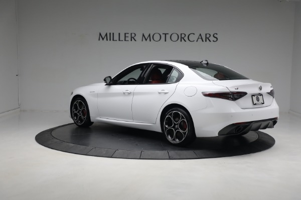 New 2024 Alfa Romeo Giulia Ti for sale $55,285 at Bugatti of Greenwich in Greenwich CT 06830 7