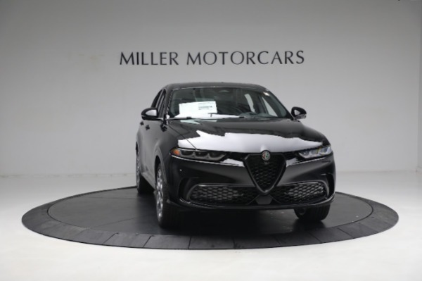 New 2024 Alfa Romeo Tonale Veloce for sale $57,640 at Bugatti of Greenwich in Greenwich CT 06830 19