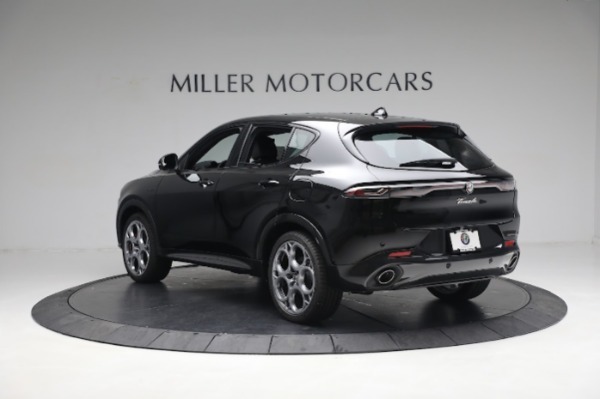 New 2024 Alfa Romeo Tonale Veloce for sale $57,640 at Bugatti of Greenwich in Greenwich CT 06830 7