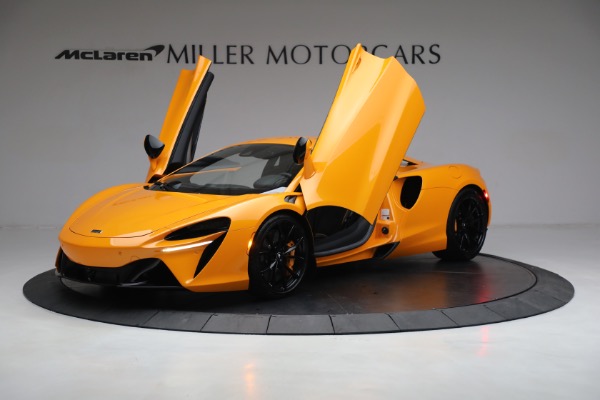 New 2023 McLaren Artura Vision for sale Call for price at Bugatti of Greenwich in Greenwich CT 06830 13