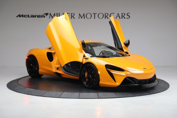 New 2023 McLaren Artura Vision for sale Call for price at Bugatti of Greenwich in Greenwich CT 06830 16