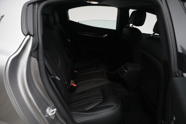 Used 2022 Maserati Ghibli Modena Q4 for sale $59,900 at Bugatti of Greenwich in Greenwich CT 06830 25