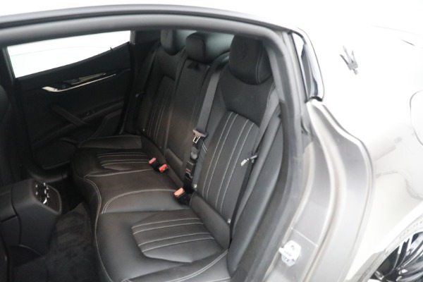 Used 2022 Maserati Ghibli Modena Q4 for sale $59,900 at Bugatti of Greenwich in Greenwich CT 06830 26