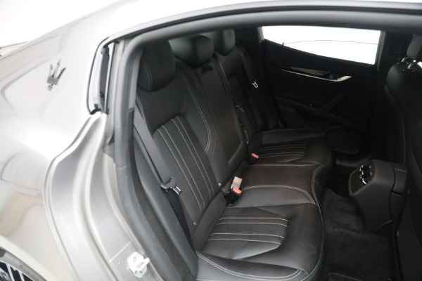 Used 2022 Maserati Ghibli Modena Q4 for sale $59,900 at Bugatti of Greenwich in Greenwich CT 06830 27