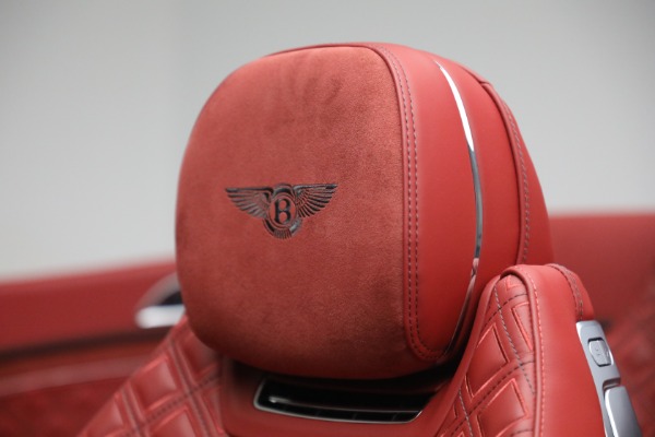 Used 2022 Bentley Continental GTC Speed for sale $284,900 at Bugatti of Greenwich in Greenwich CT 06830 28