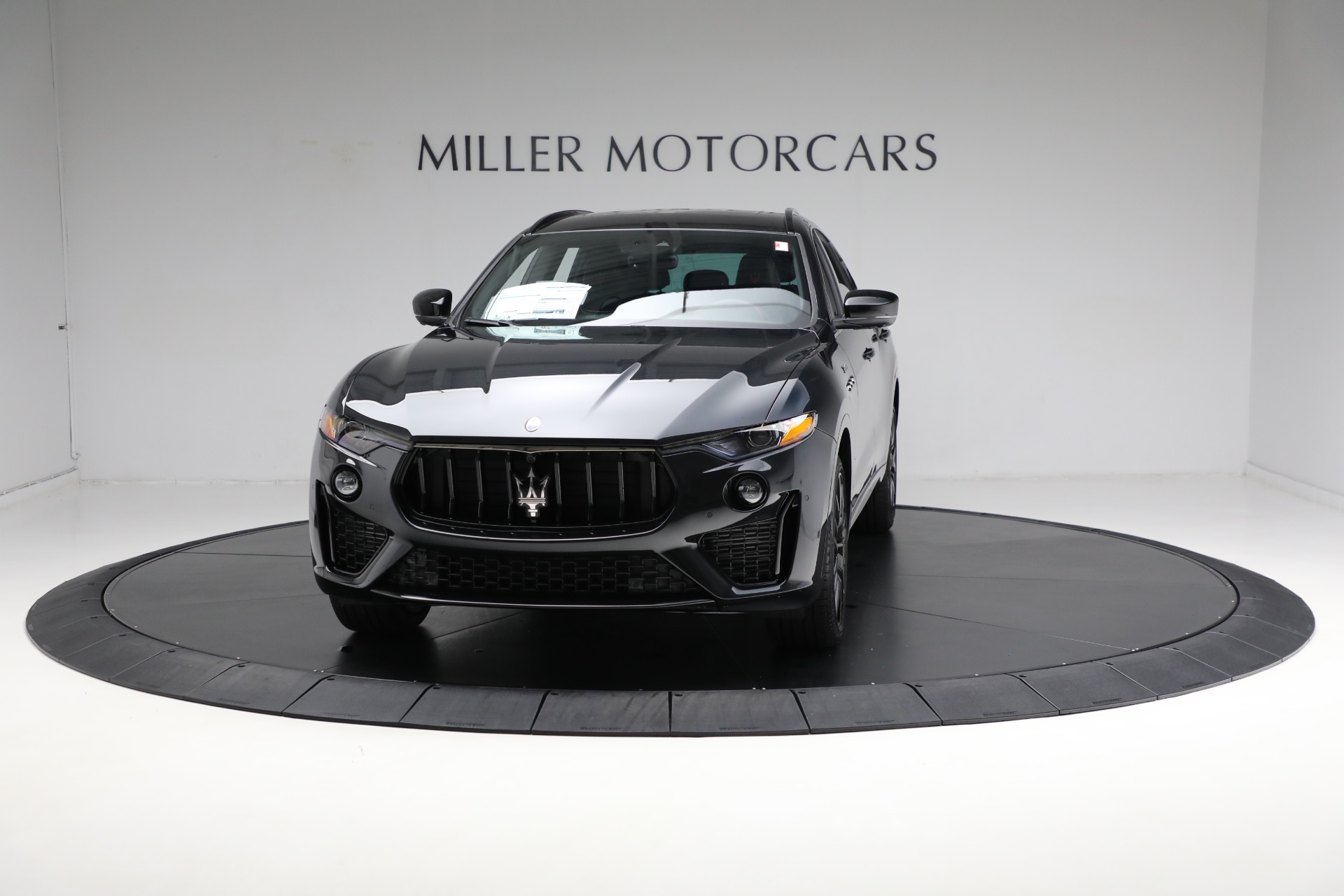 New 2024 Maserati Levante Modena for sale $120,595 at Bugatti of Greenwich in Greenwich CT 06830 1