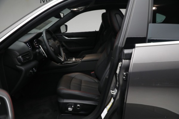 New 2024 Maserati Levante GT for sale $103,495 at Bugatti of Greenwich in Greenwich CT 06830 21