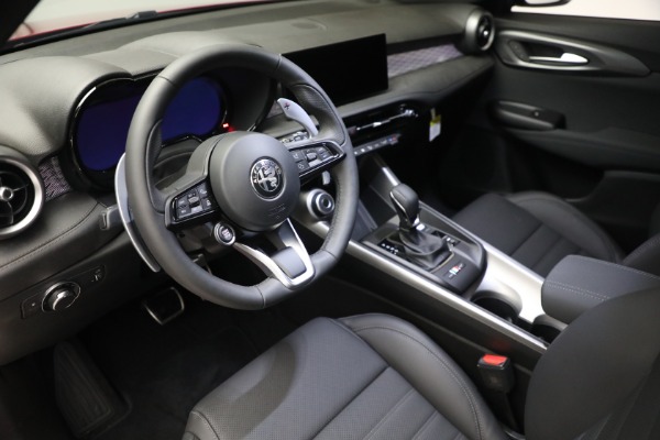 New 2024 Alfa Romeo Tonale Veloce for sale $52,790 at Bugatti of Greenwich in Greenwich CT 06830 21