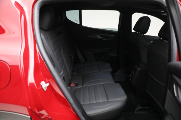 New 2024 Alfa Romeo Tonale Veloce for sale $52,790 at Bugatti of Greenwich in Greenwich CT 06830 27
