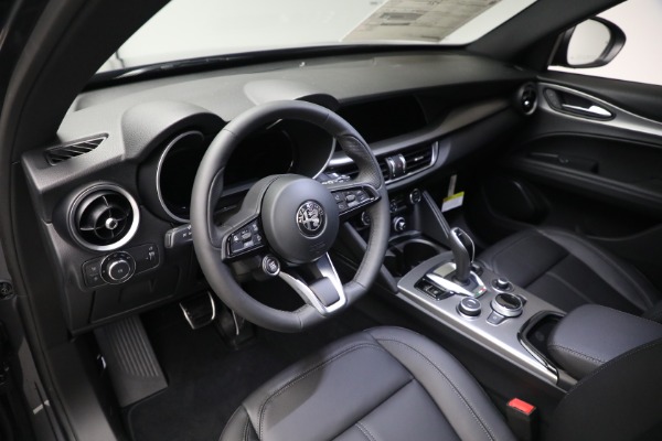 New 2024 Alfa Romeo Stelvio Ti for sale $53,330 at Bugatti of Greenwich in Greenwich CT 06830 21