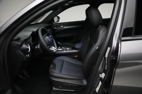 New 2024 Alfa Romeo Stelvio Ti for sale $53,330 at Bugatti of Greenwich in Greenwich CT 06830 22