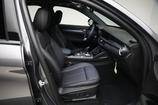 New 2024 Alfa Romeo Stelvio Ti for sale $53,330 at Bugatti of Greenwich in Greenwich CT 06830 23