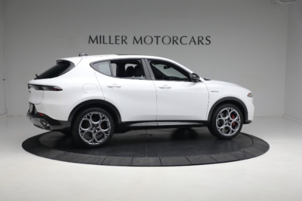 New 2024 Alfa Romeo Tonale Veloce for sale $55,290 at Bugatti of Greenwich in Greenwich CT 06830 11