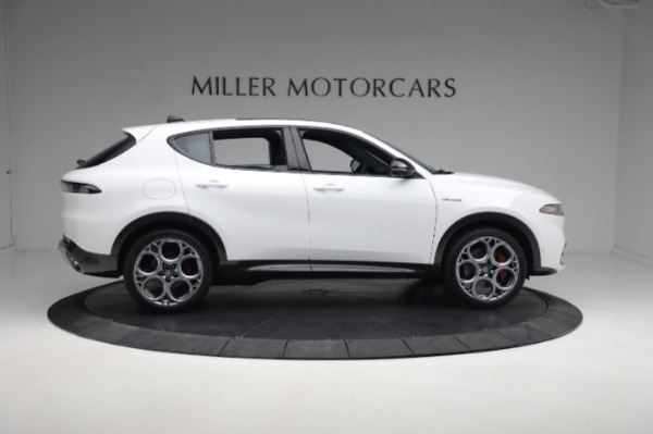 New 2024 Alfa Romeo Tonale Veloce for sale $55,290 at Bugatti of Greenwich in Greenwich CT 06830 12