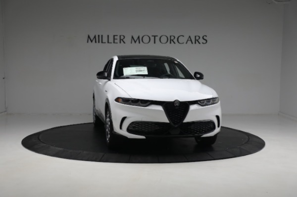 New 2024 Alfa Romeo Tonale Veloce for sale $55,290 at Bugatti of Greenwich in Greenwich CT 06830 17