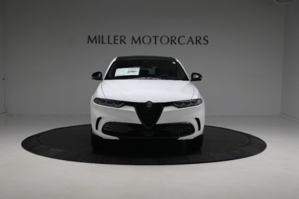 New 2024 Alfa Romeo Tonale Veloce for sale $55,290 at Bugatti of Greenwich in Greenwich CT 06830 18