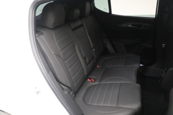 New 2024 Alfa Romeo Tonale Veloce for sale $55,290 at Bugatti of Greenwich in Greenwich CT 06830 25