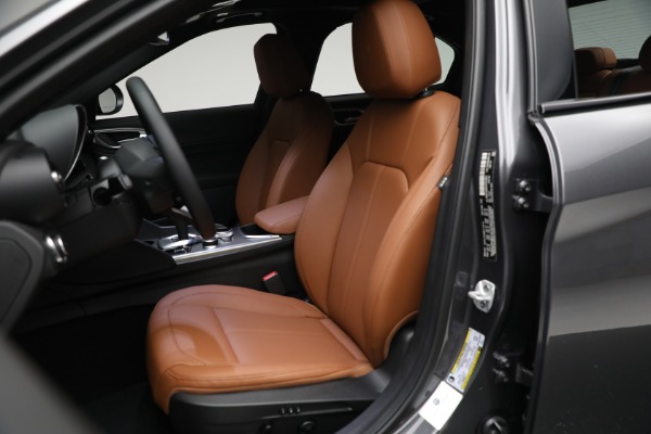 New 2024 Alfa Romeo Giulia Ti for sale $54,845 at Bugatti of Greenwich in Greenwich CT 06830 27