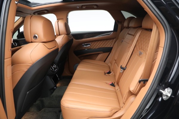 Used 2021 Bentley Bentayga V8 for sale $149,900 at Bugatti of Greenwich in Greenwich CT 06830 21