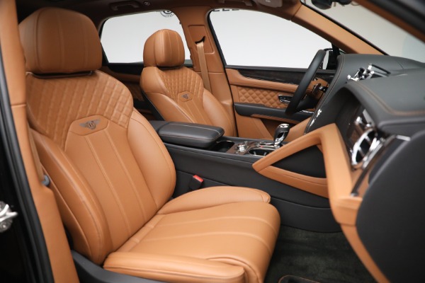 Used 2021 Bentley Bentayga V8 for sale $149,900 at Bugatti of Greenwich in Greenwich CT 06830 26