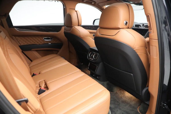 Used 2021 Bentley Bentayga V8 for sale $149,900 at Bugatti of Greenwich in Greenwich CT 06830 27