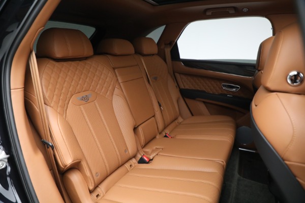 Used 2021 Bentley Bentayga V8 for sale $149,900 at Bugatti of Greenwich in Greenwich CT 06830 28