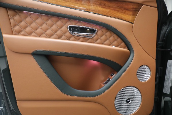 Used 2022 Bentley Bentayga Speed for sale Sold at Bugatti of Greenwich in Greenwich CT 06830 26