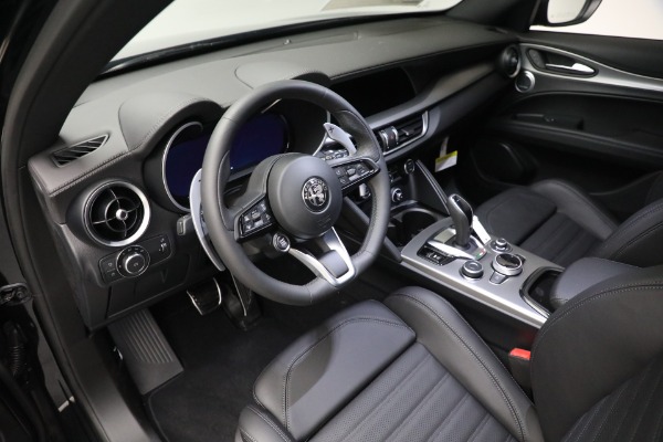 New 2024 Alfa Romeo Stelvio Veloce for sale $57,305 at Bugatti of Greenwich in Greenwich CT 06830 28