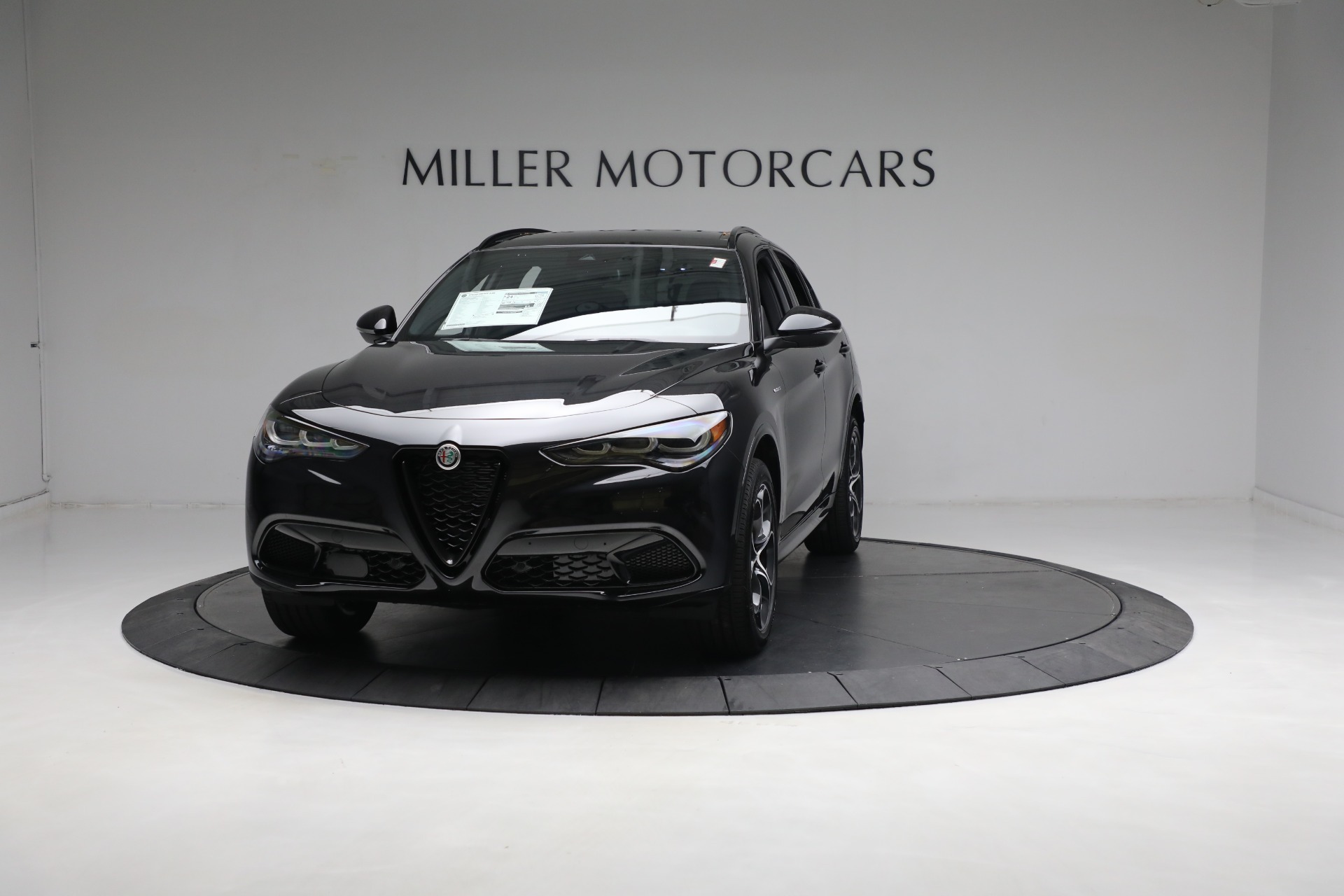 New 2024 Alfa Romeo Stelvio Veloce for sale $57,305 at Bugatti of Greenwich in Greenwich CT 06830 1