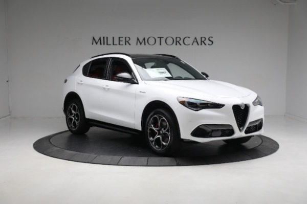 New 2024 Alfa Romeo Stelvio Veloce for sale $56,695 at Bugatti of Greenwich in Greenwich CT 06830 19