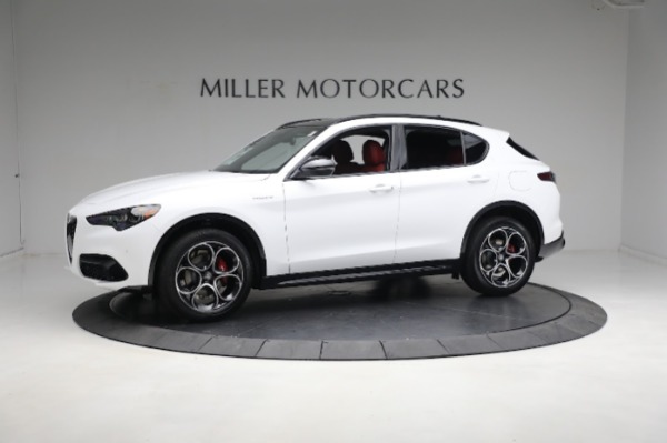 New 2024 Alfa Romeo Stelvio Veloce for sale $56,695 at Bugatti of Greenwich in Greenwich CT 06830 4