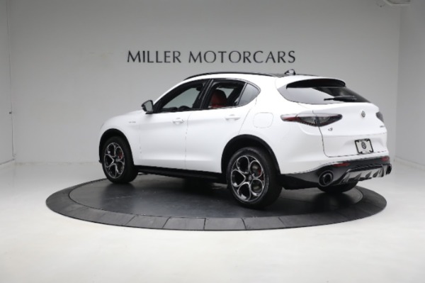 New 2024 Alfa Romeo Stelvio Veloce for sale $56,695 at Bugatti of Greenwich in Greenwich CT 06830 8