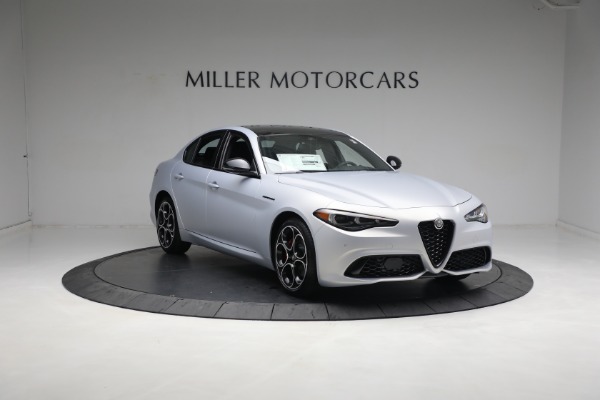 New 2024 Alfa Romeo Giulia Competizione for sale $58,160 at Bugatti of Greenwich in Greenwich CT 06830 18