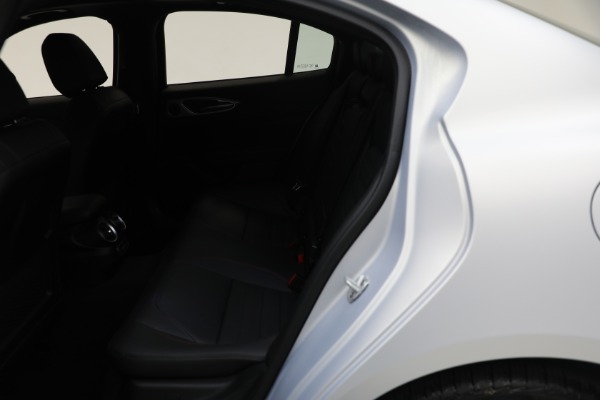 New 2024 Alfa Romeo Giulia Competizione for sale $58,160 at Bugatti of Greenwich in Greenwich CT 06830 26