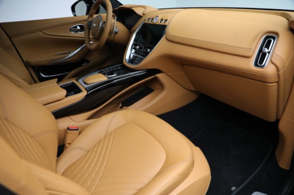 Used 2024 Aston Martin DBX for sale $189,900 at Bugatti of Greenwich in Greenwich CT 06830 25